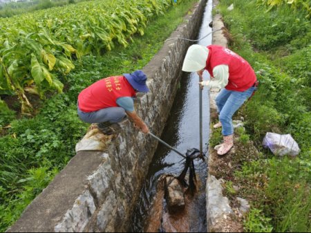 ��44��    �_չ����ԭ�����lʿ��־Ը���շ��ջ��77